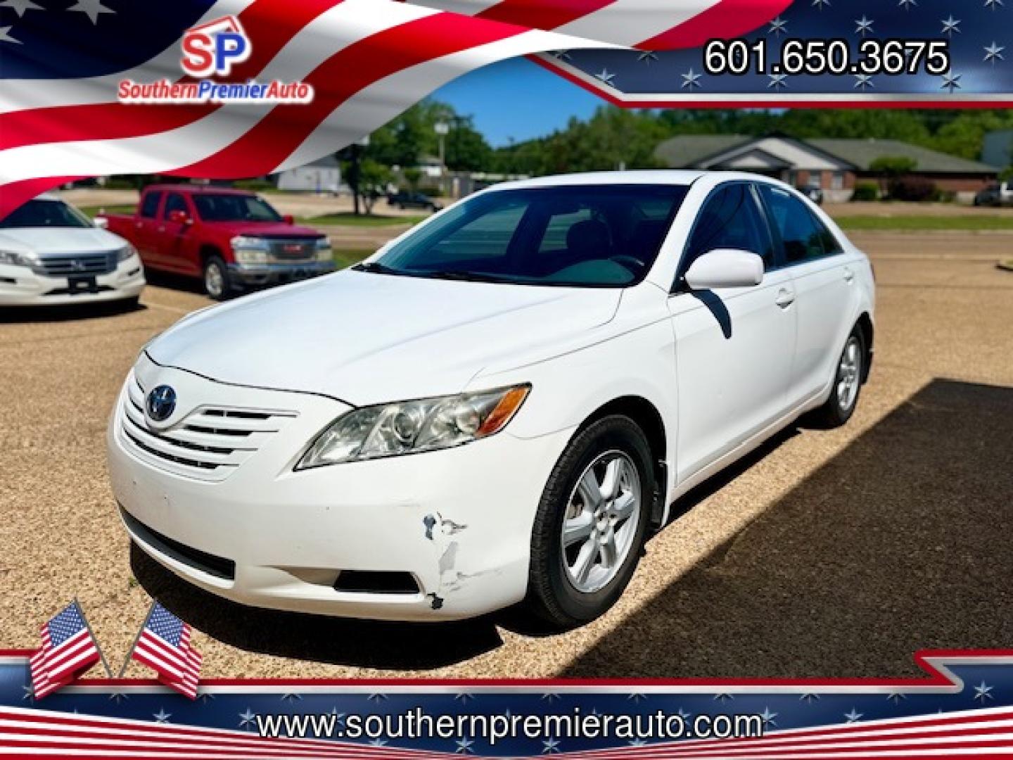 2009 WHITE TOYOTA CAMRY SE; LE; XLE (4T1BK46K09U) , located at 922 W. Beacon St., Philadelphia, MS, 39350, (601) 650-3675, 32.770447, -89.127151 - Photo#2